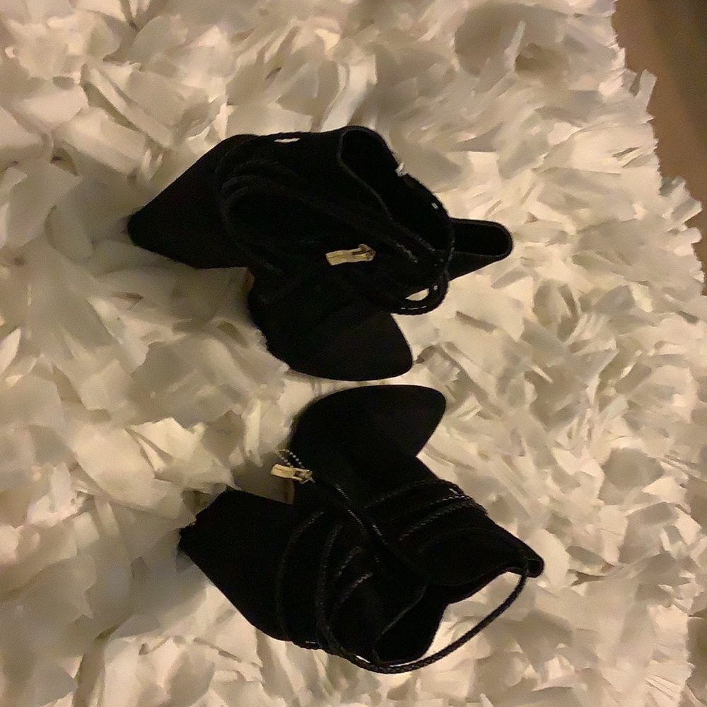 New BCBG Boot